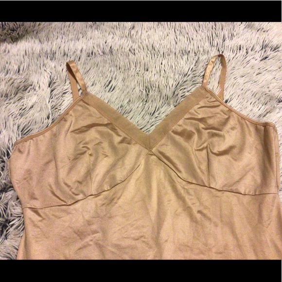 Spanx plus size shaper nude cami🎉Final price🎉 - Picture 2 of 5